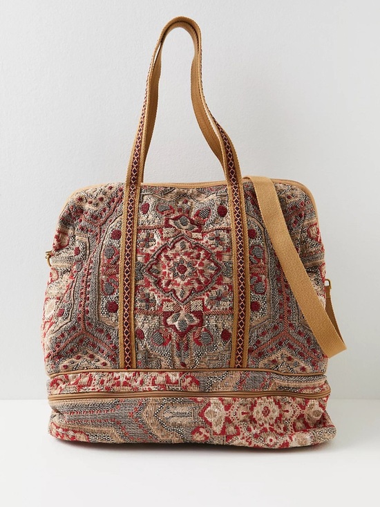 Free People Handbags - Free People Magic Carpet Weekender Bag !!🔥 RARE & STUNNING 🔥